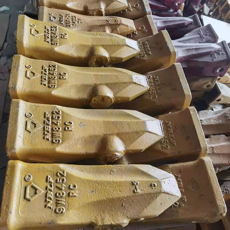 2Dentes de balde de escavadeira de aço de liga de altura de 0,5 cm Dentes de balde forjados rígidos