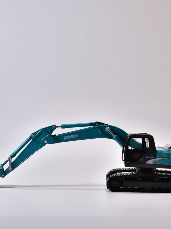 Modelo de escavadeira KOBELCO carro de liga de metal de simulação original Shinko SK200 decoração não brinquedos