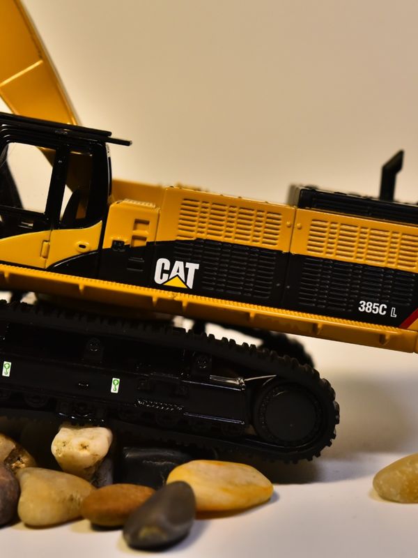 DM Carter CAT385C modelo de escavadeira de liga máquinas de engenharia simulação de automóveis ornamentação metálica