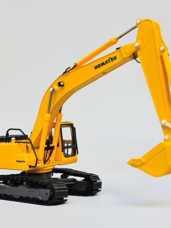 Komatsu PC200 Excavator 1/43 Escala Modelo de Metal Diecast Colecionável Portas de Abertura