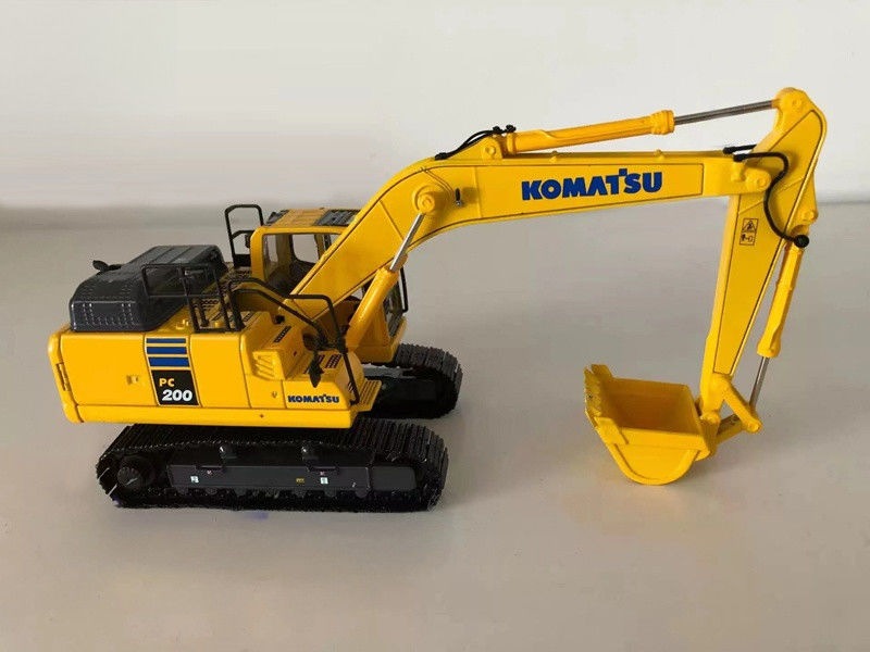 KOMATSU PC200-11MO 143 Excavadora de liga fundida a escala Modelo de colecionador limitado