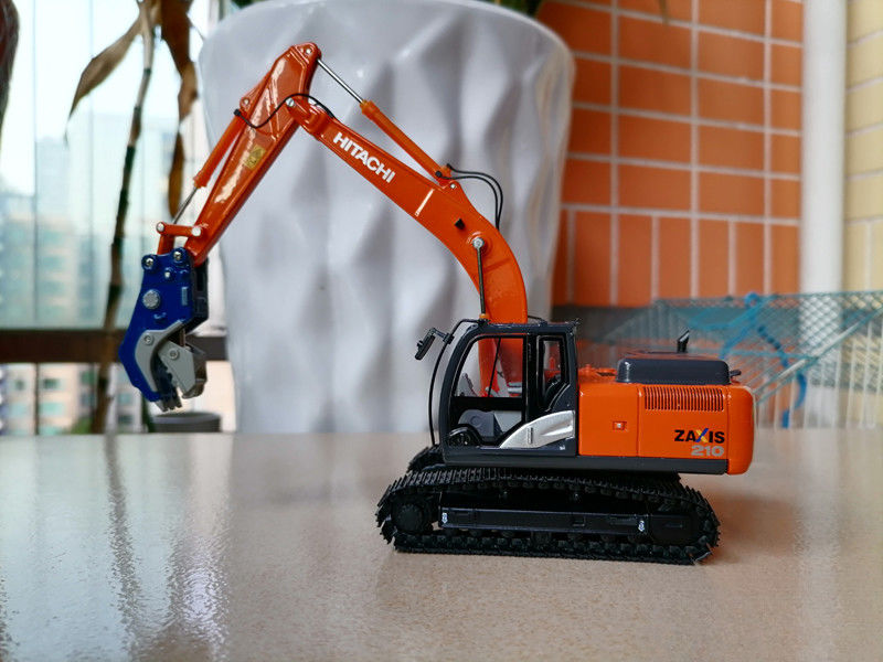 Autêntico 1/50 Hitachi ZAXIS250LC-5 ZX200 ZX350LC-6 Excavadora Descascada Toy Modelo