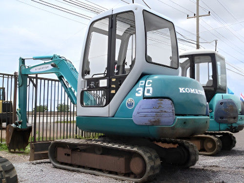 Mini escavadeira Komatsu PC30-7 bem conservada e usada Certificada ISO para construção e paisagismo