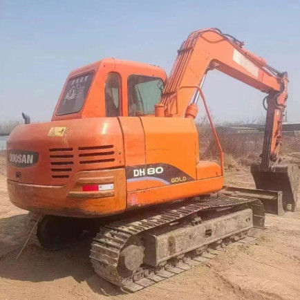 Excavadora mini Doosan DH80 usada de 8 toneladas de capacidade CE ISO para uso utilitário de paisagismo