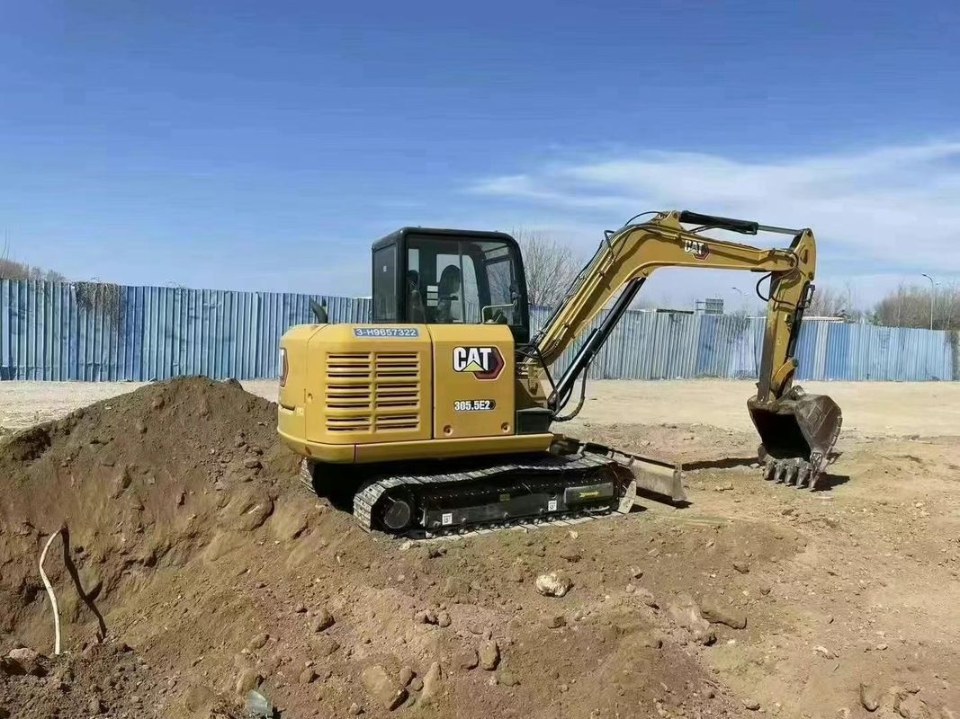Excavadora mini CAT 305 Usada Horas baixas Verificada Garantia de 1 ano Certificada CE Confiável