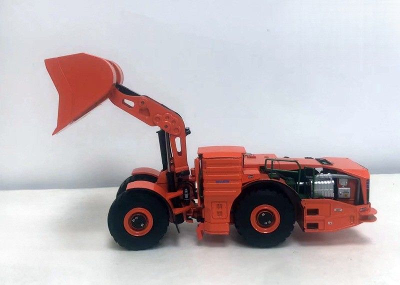Komatsu WX220H 1:50 Carregador subterrâneo híbrido de liga de minério de fundição limitada colecionável
