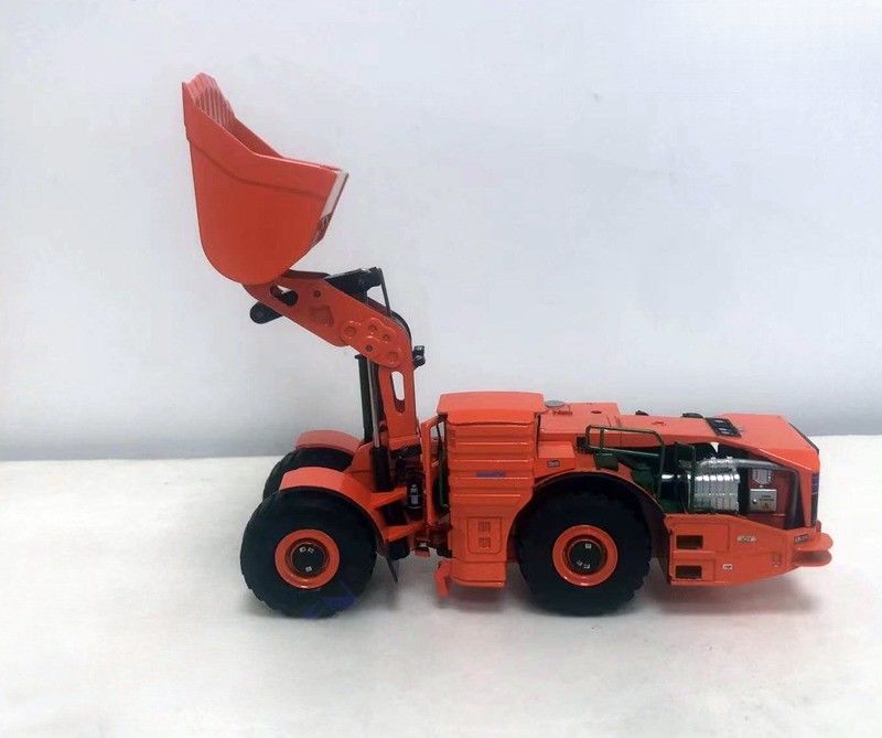 Komatsu WX220H 1:50 Carregador subterrâneo híbrido de liga de minério de fundição limitada colecionável