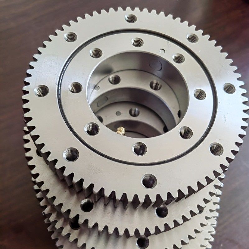 Rolamentos giratórios de escavadeiras pesadas 011.45.1600.03 Rolamentos giratórios de engrenagens de mesa