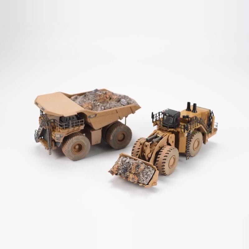 Diecast Masters 1/125 Scale Wheel Loader & Mining Dump Truck Muddy Scene Modelo de Conjunto 85762