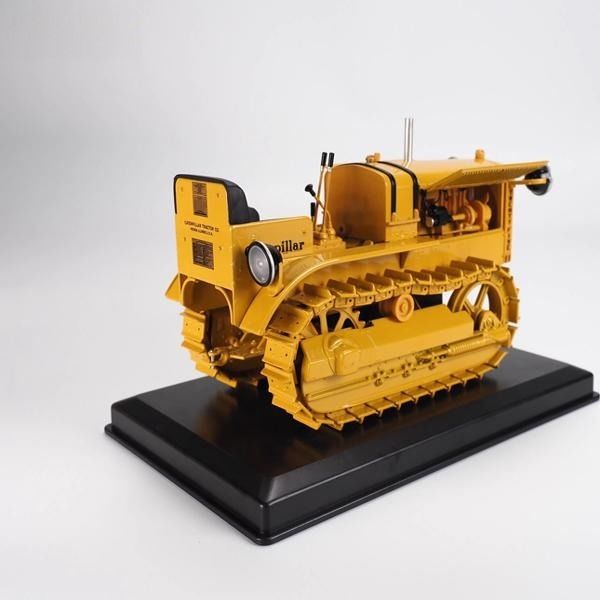 Diecast Masters 1:16 Escala 25 Trator Modelo DM Alumínio Veículo agrícola em miniatura 85679