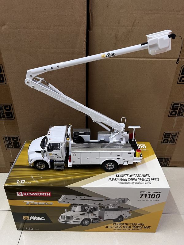 DM 1/32 Kenworth T380 Plataforma de trabalho aéreo Caminhão de construção de liga modelo 71100