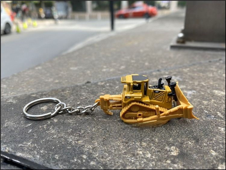 DM 85984 Tipo de trilha Trator Bulldozer Modelo Chave de Chave Colecionável Construção Dom