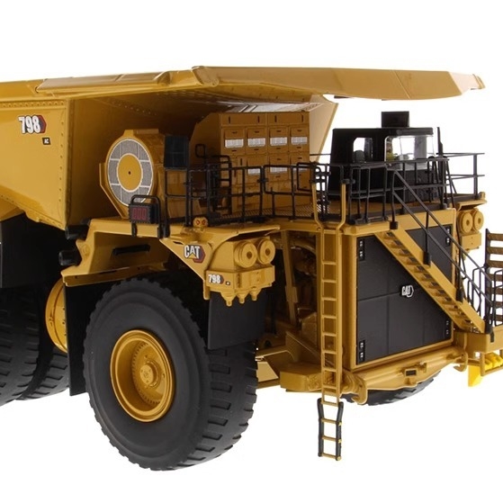Máster em fundição a óleo 1:50 CAT 798AC Super grande caminhão de transporte de mineração modelo 85671