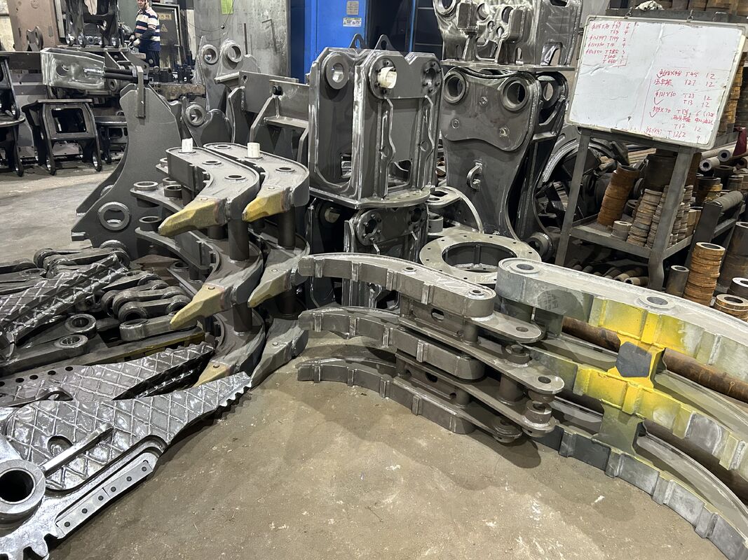 Fábrica personalizar Excavadora de trabalho pesado de sucata hidráulica de corte de metal Carro antigo de corte de barco de corte de lâmina afiada 360 ° rotação de tubos de barras de aço de corte
